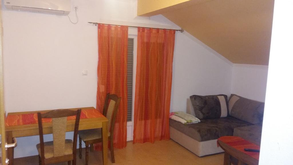 Ivanica Apartments Ema מראה חיצוני תמונה