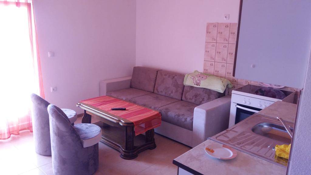 Ivanica Apartments Ema מראה חיצוני תמונה